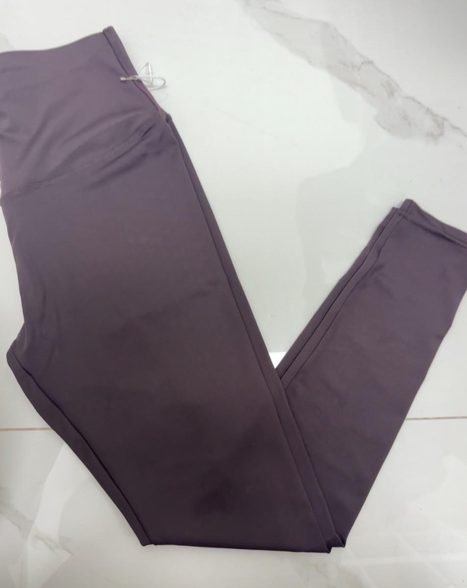 LEGGIN LULÚLEMON MARRÓN OSCURO