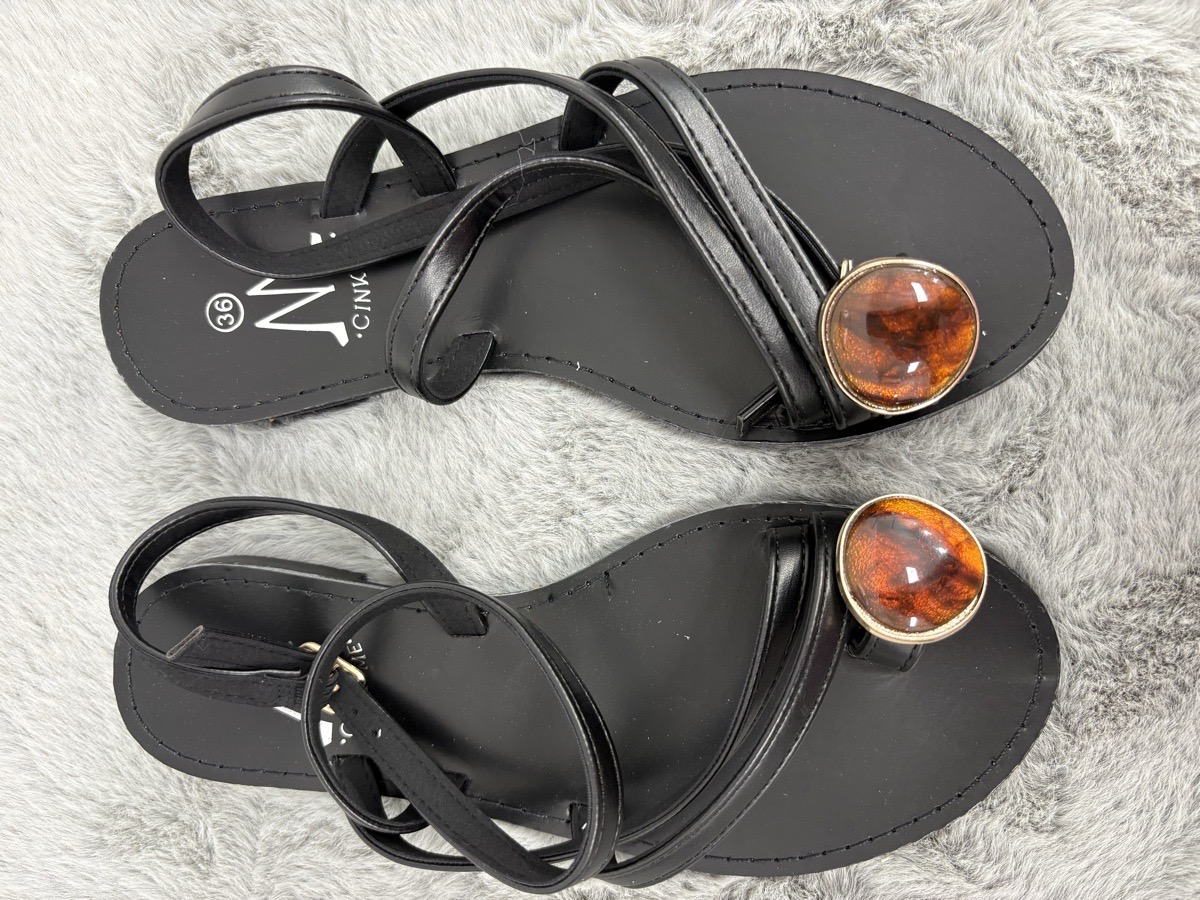 CHANCLAS MAGNU NEGRA