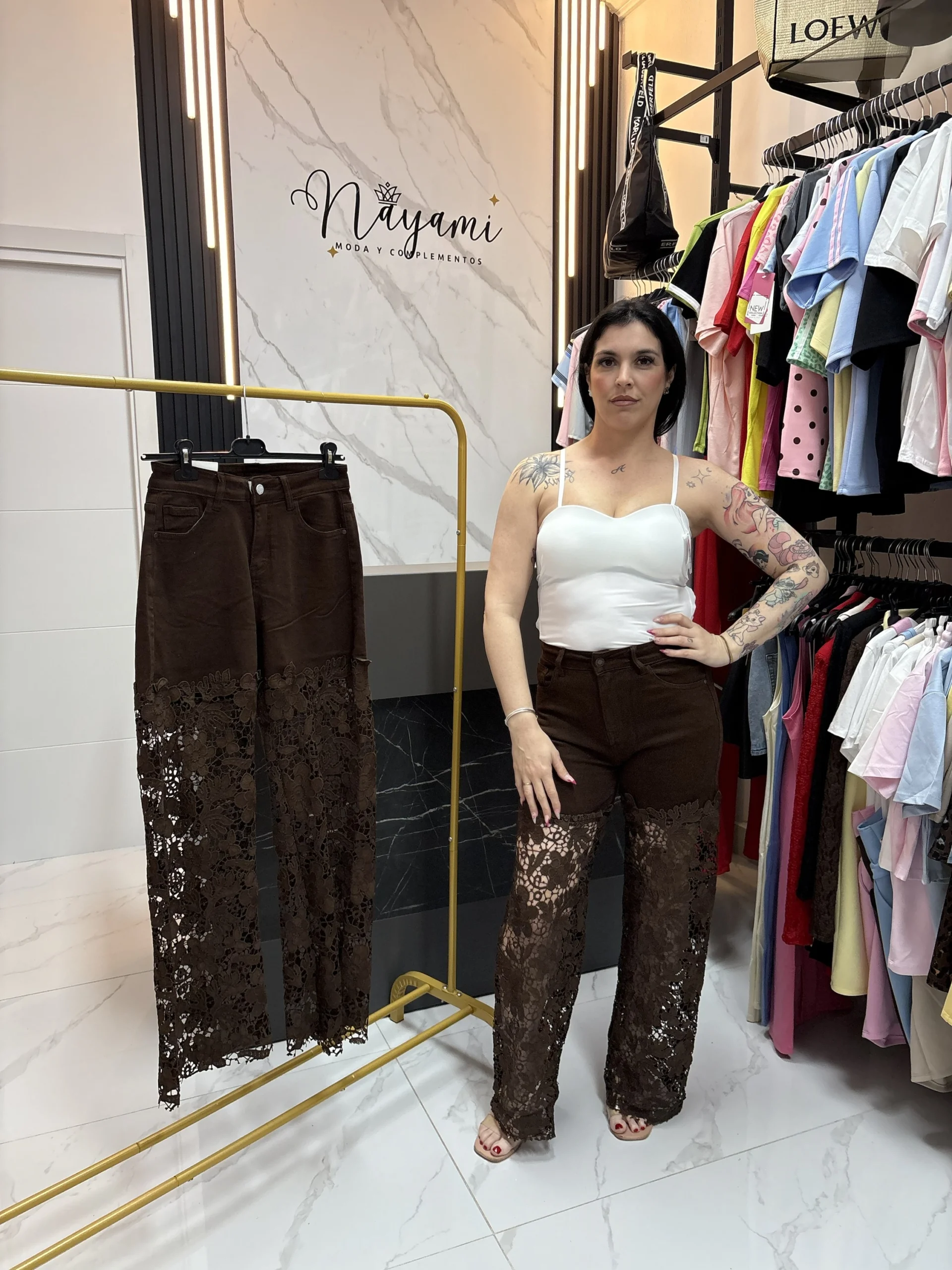 PANTALÓN VAQUERO ENCAJE