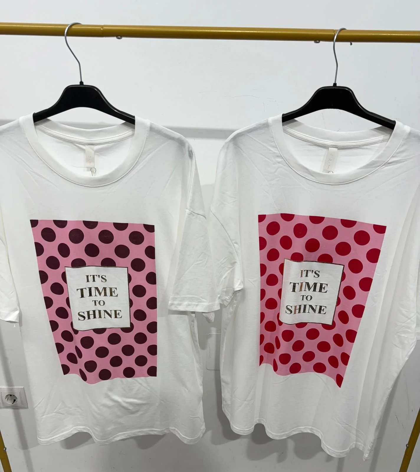 CAMISETA CURVY TIME