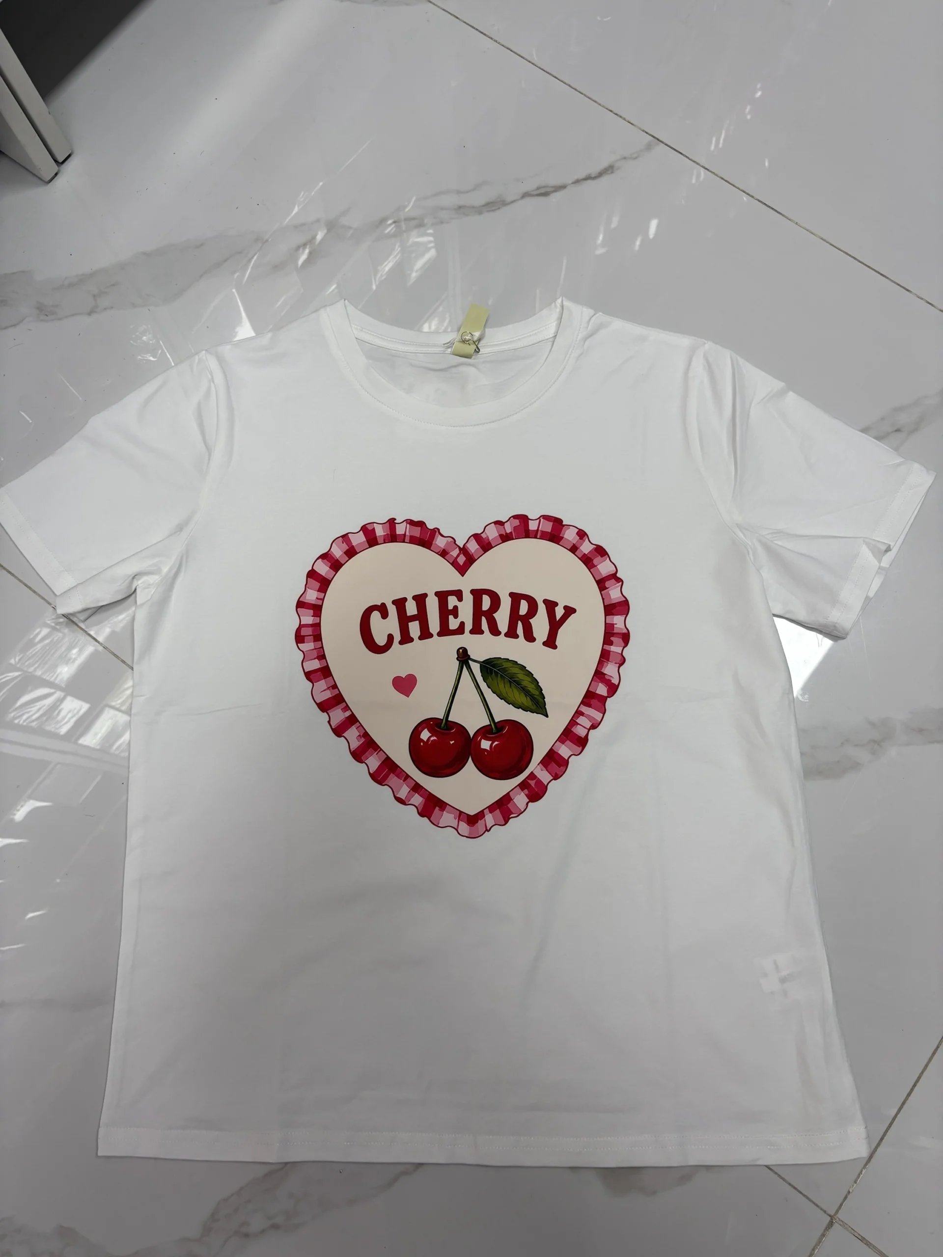 CAMISETA CHERRY CORAZÓN ❤️